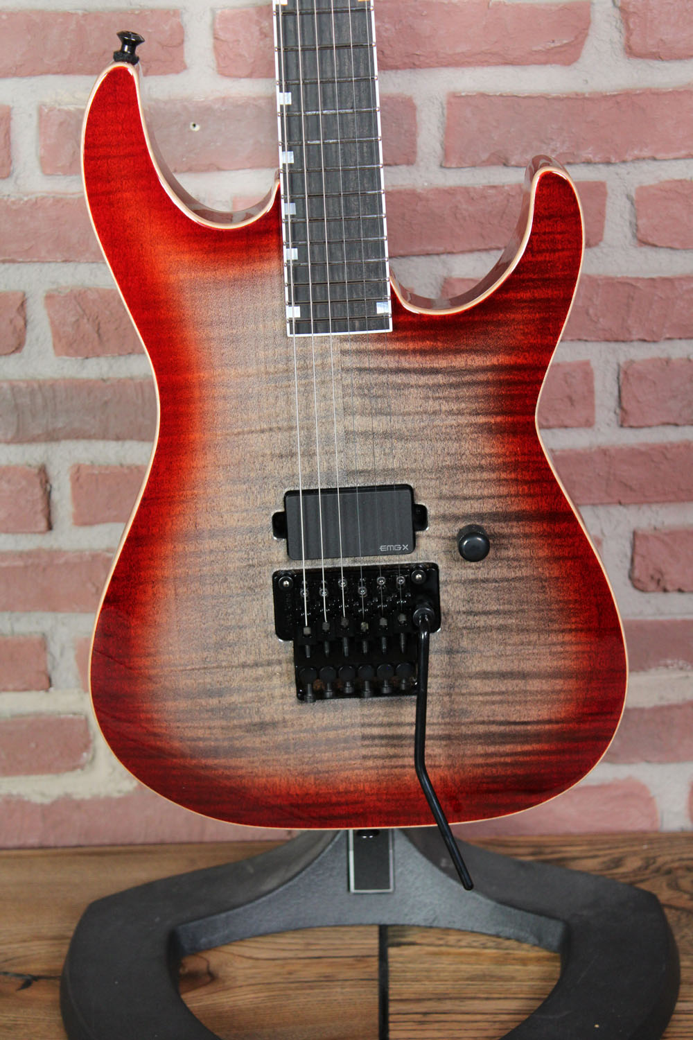 USA M-I FR-DLX EMG FM  Blood Moon